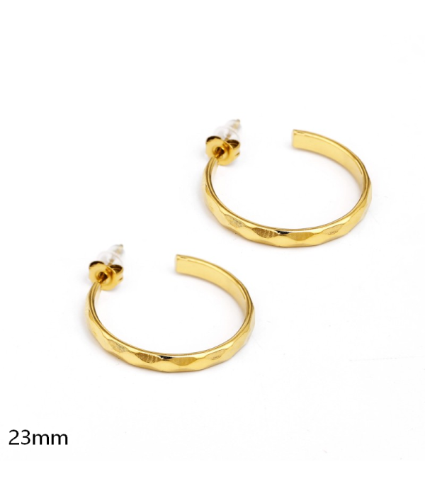 Pendientes de aro dorados con textura...