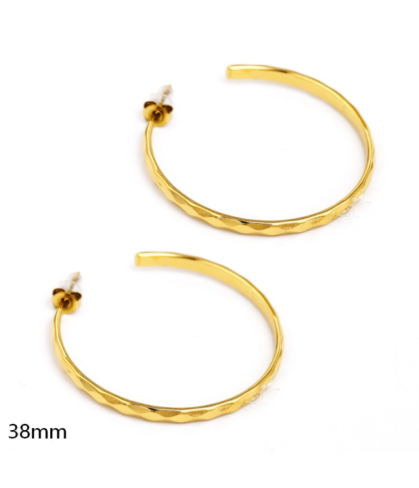 Pendientes de aro dorados con textura martillada(38mm)