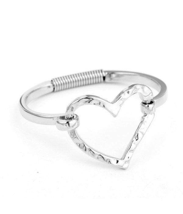 Pulsera rígida con corazón central 2