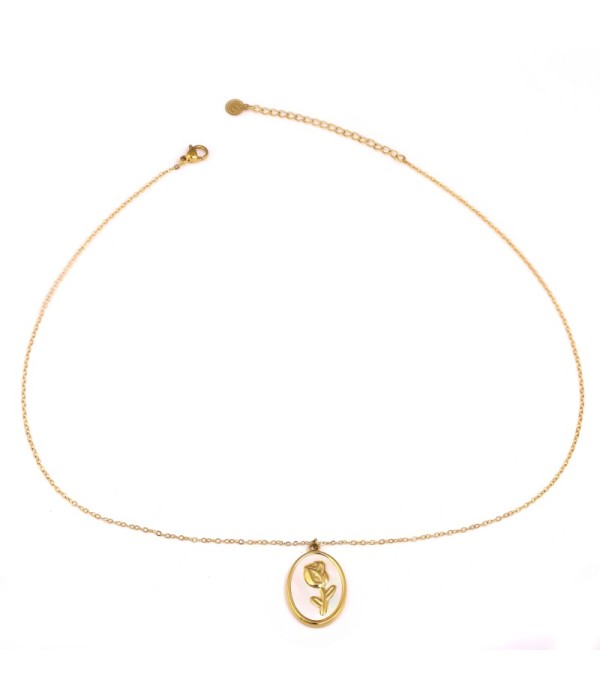 Collar dorado de rosa y nácar