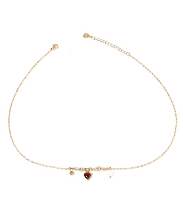 Collar dorado con colgante de piedra de corazón...