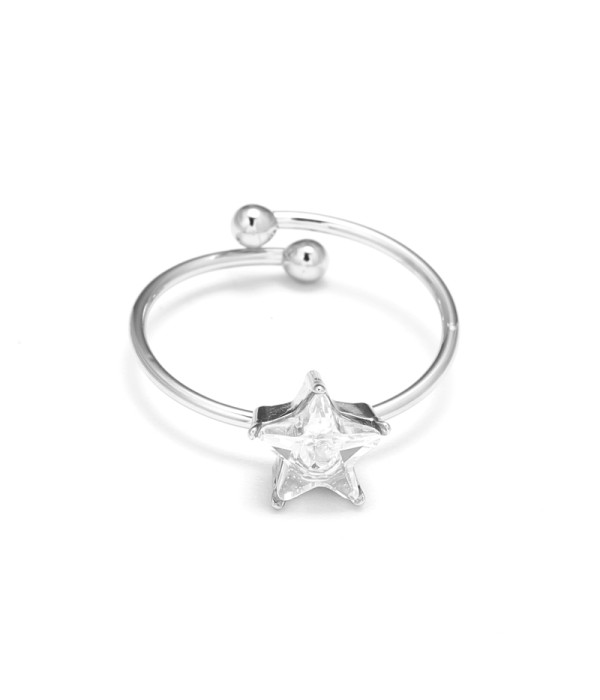 Anillo plateado con piedra cental corte estrella