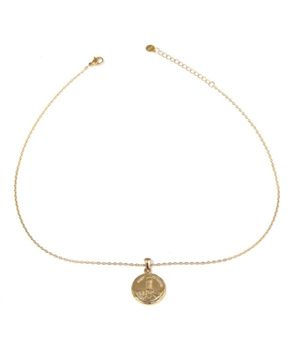 Collar dorado con medalla de la Virgen de Fátima