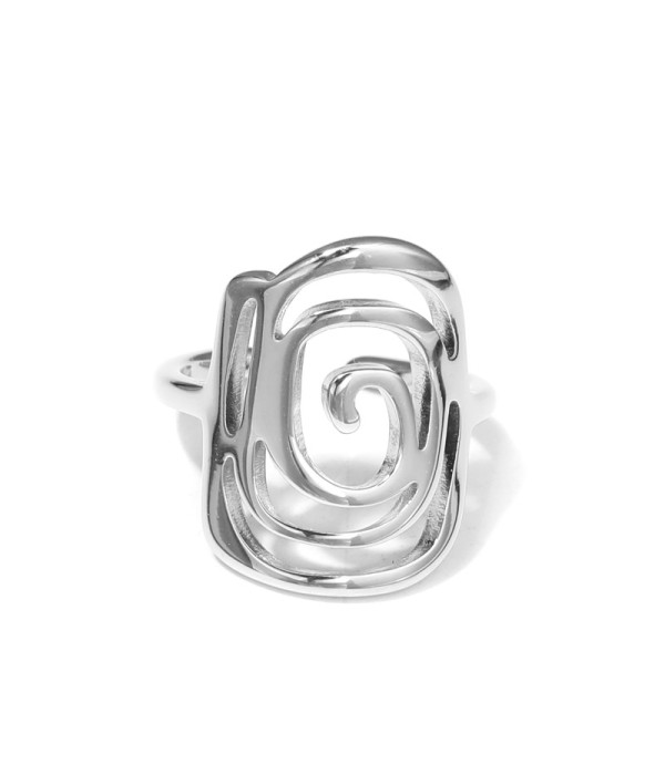 Anillo plateado con diseño de espiral