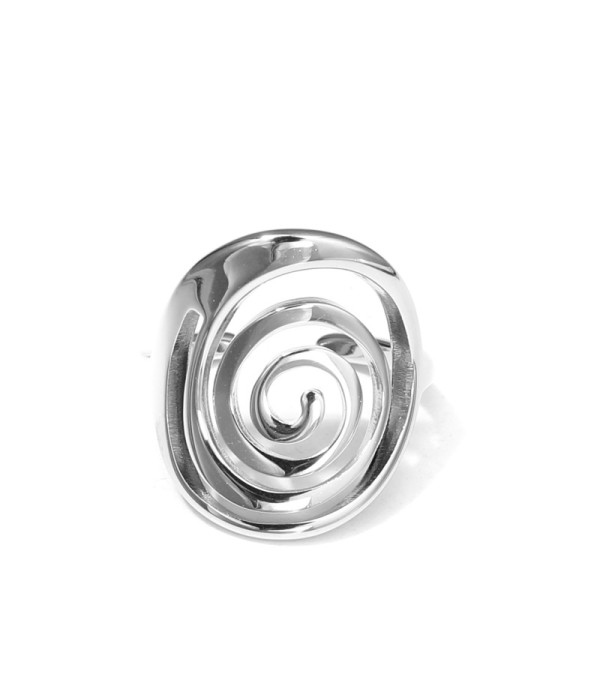 Anillo plateado con diseño de espiral