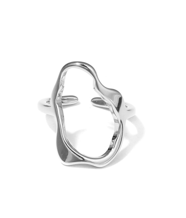 Anillo con contorno orgánico calado