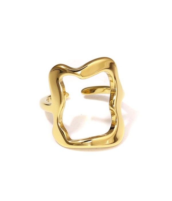 Anillo con marco cuadrado irregular