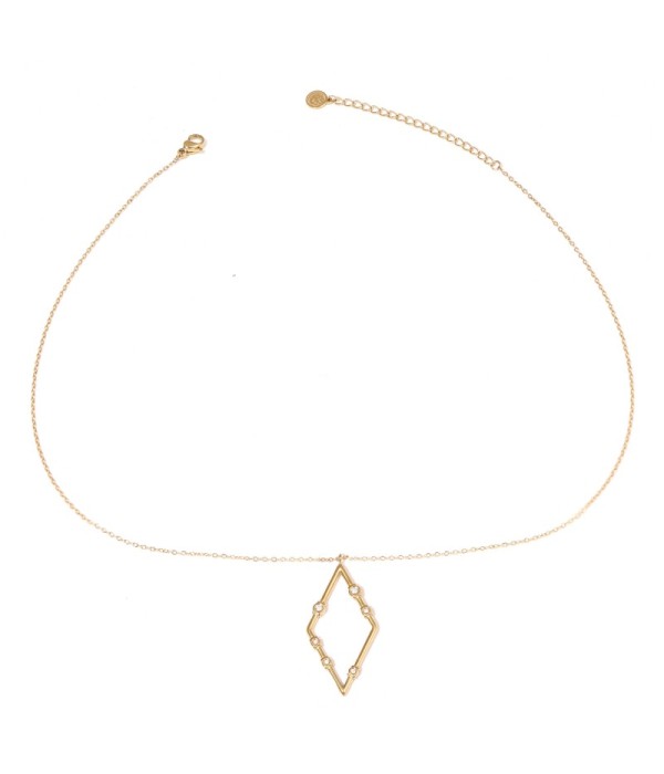 Collar dorado con colgante de rombo y circonitas