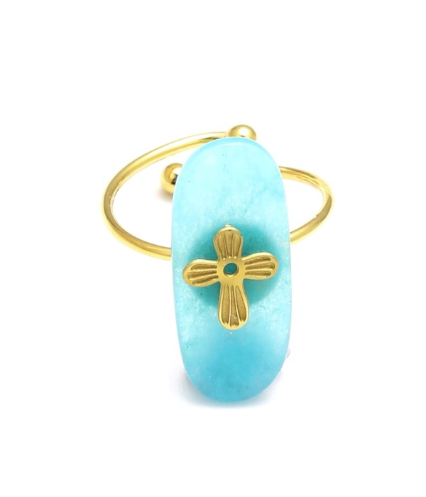 Anillo abierto dorado con detalle cruz y piedra rectangular redondeada