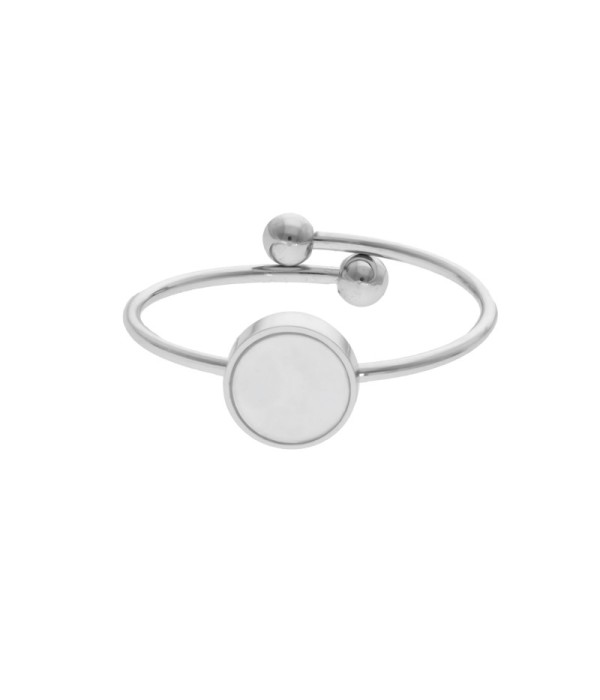 Anillo plateado con nácar redondo