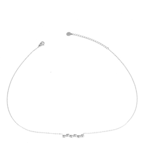 Collar plateado con varios cuadrados