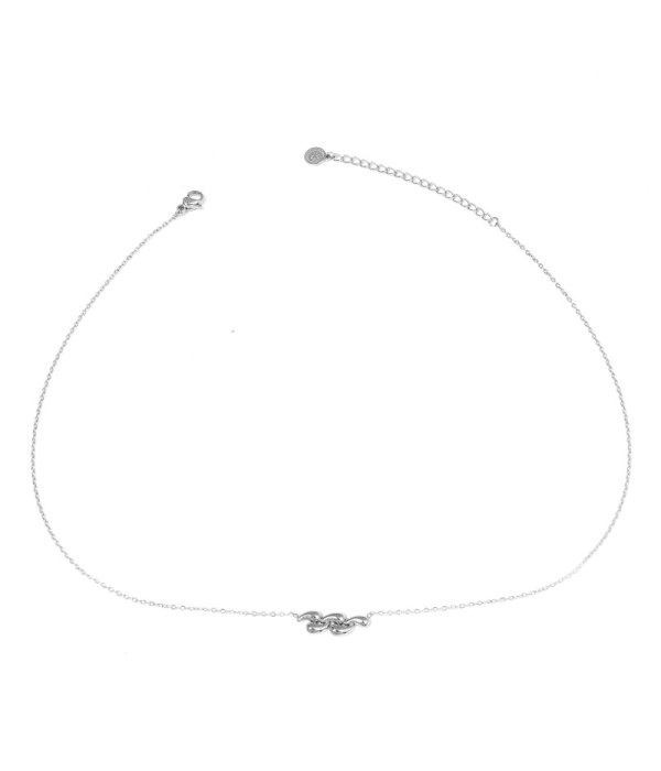 Collar plateado con varias gotas