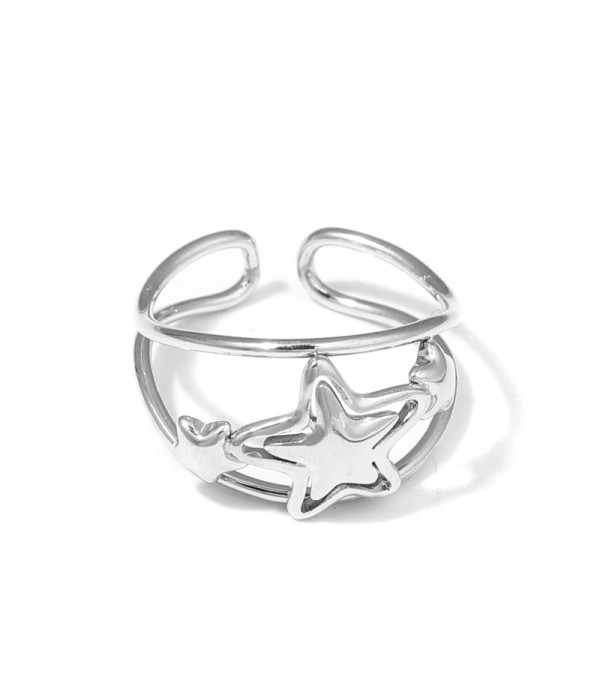 Anillo plateado con estrellas