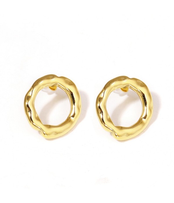 Pendientes dorados circulares orgánicos