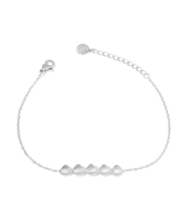 Pulsera plateada con concha