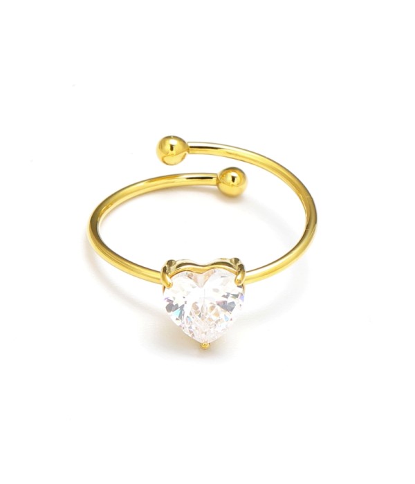 Anillo dorado con piedra cental corte corazón
