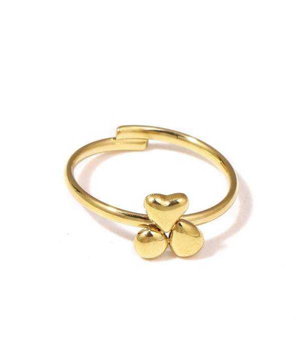 Anillo dorado con corazón, círculo y gota