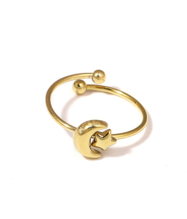 Anillo dorado con luna y estrella