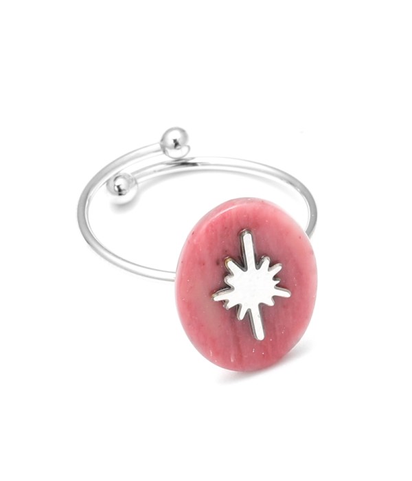 Anillo abierto plateado con detalle estrella y piedra ovalada