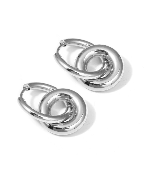 Pendientes de aro con colgante de forma circular