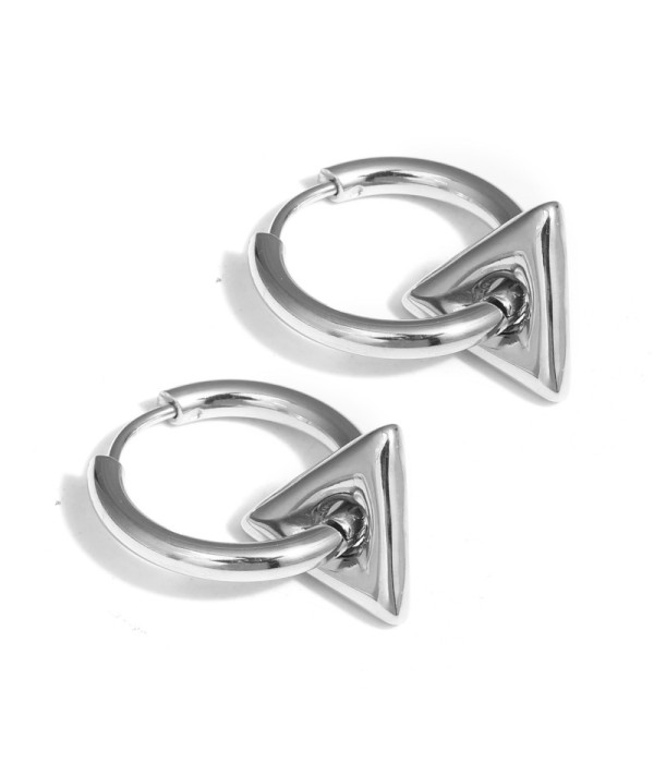 Pendientes de aro con colgante de triángulo