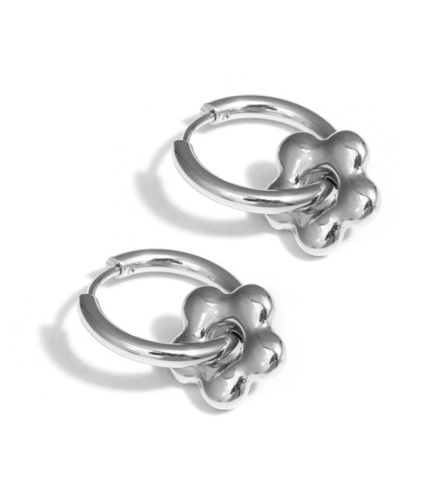 Pendientes de aro con colgante de flor