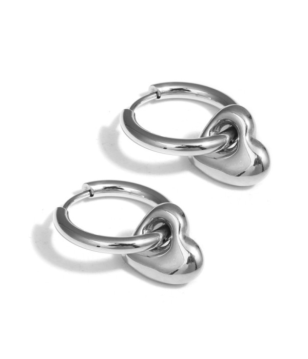 Pendientes de aro con colgante de corazón