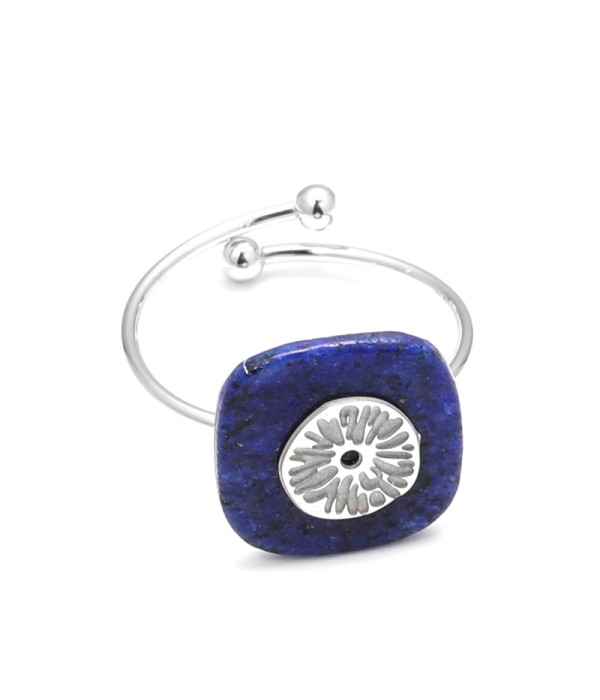 Anillo abierto plateado con detalle circulo y piedra cuadrada