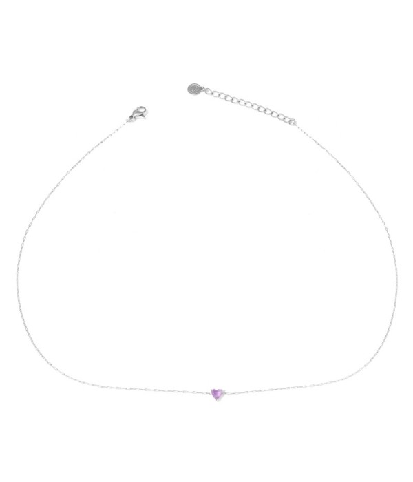 Collar plateado con colgante de corazón de piedra