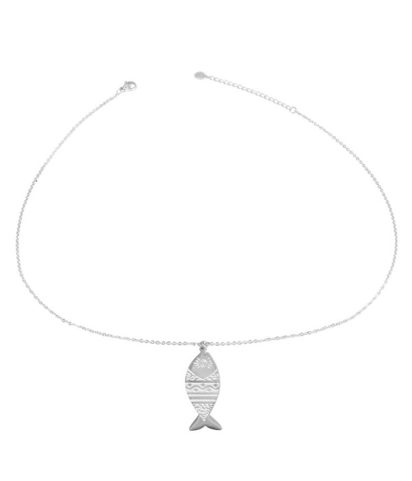 Collar plateado con colgantes de pez de grabado geométrico y ondas