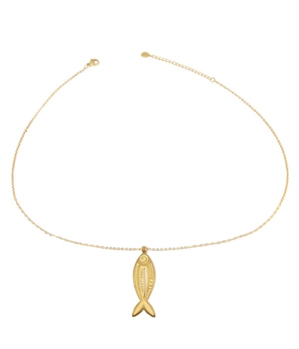 Collar dorado con colgantes de pez de diseño calado y...
