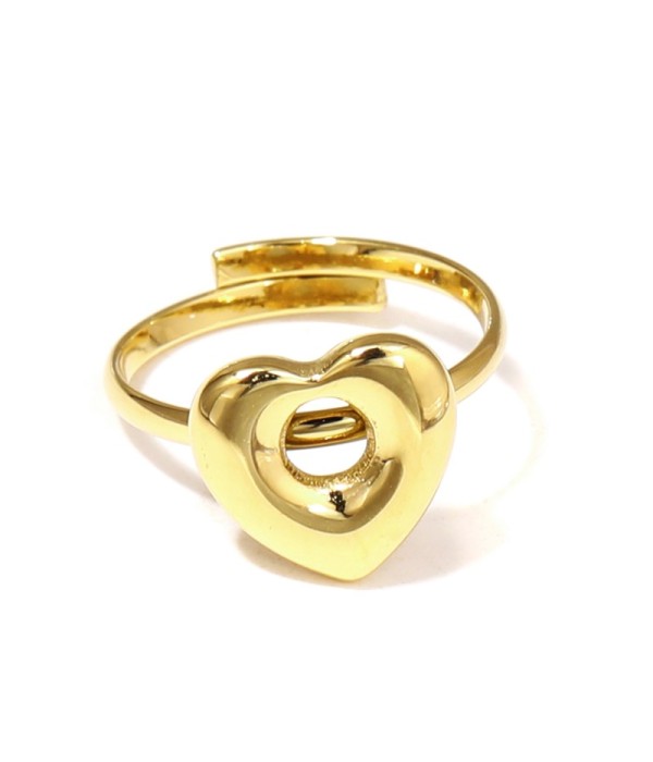 Anillo dorado con corazón