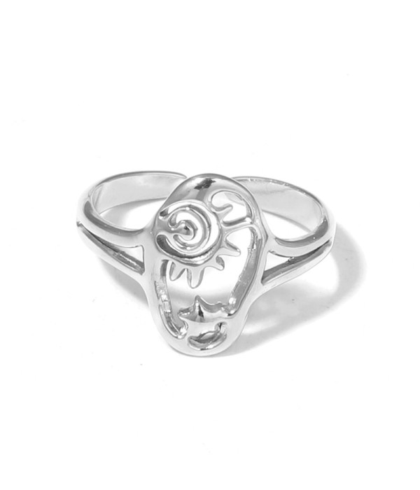 Anillo con diseño de sol y estrella 2