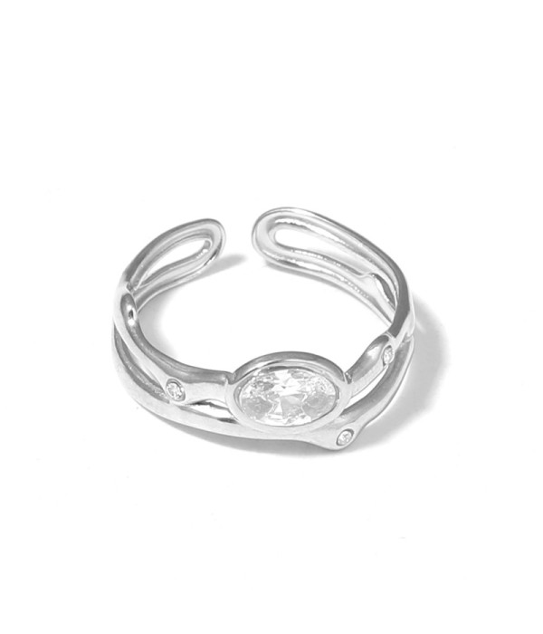 Anillo abierto con circonitas