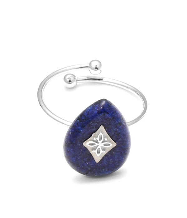 Anillo abierto plateado con detalle rombo y piedra gota de agua