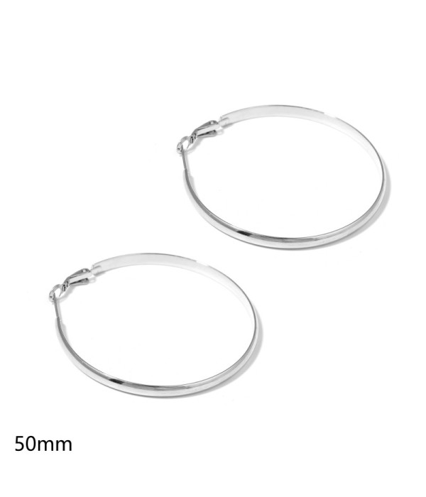Pendientes de aro plateados de 50mm con diseño plano y liso