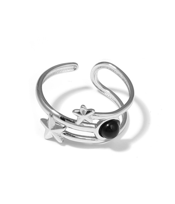 Anillo plateado con estrellas y piedra