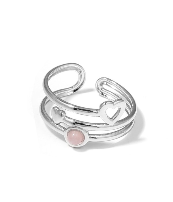 Anillo plateado con corazones y piedra