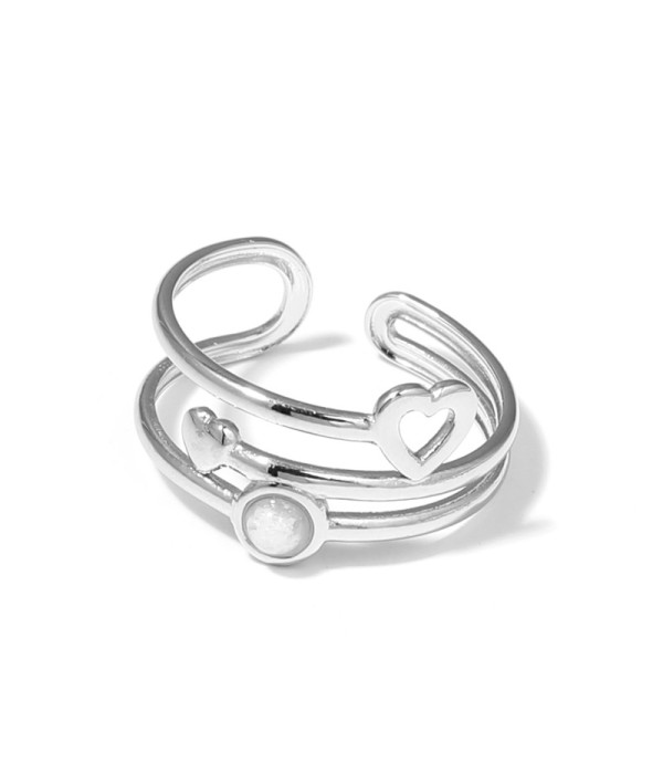 Anillo plateado con corazones y piedra