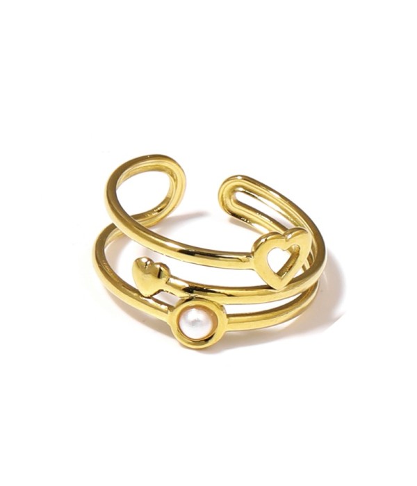 Anillo dorado con corazones y piedra