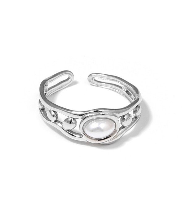 Anillo plateado de diseño calado con círculos y...