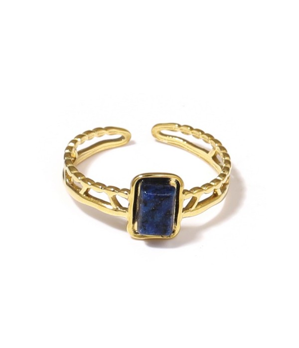 Anillo dorado con detalles calados y piedra...