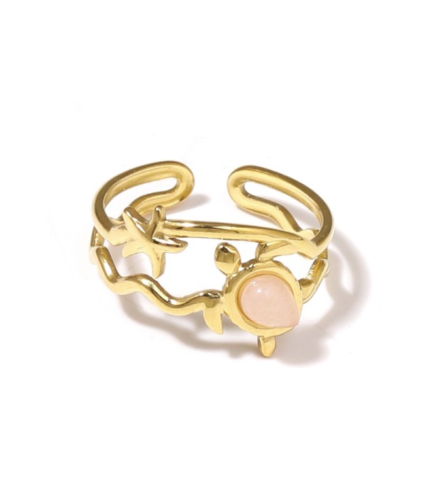 Anillo dorado con motivos marinos y piedra