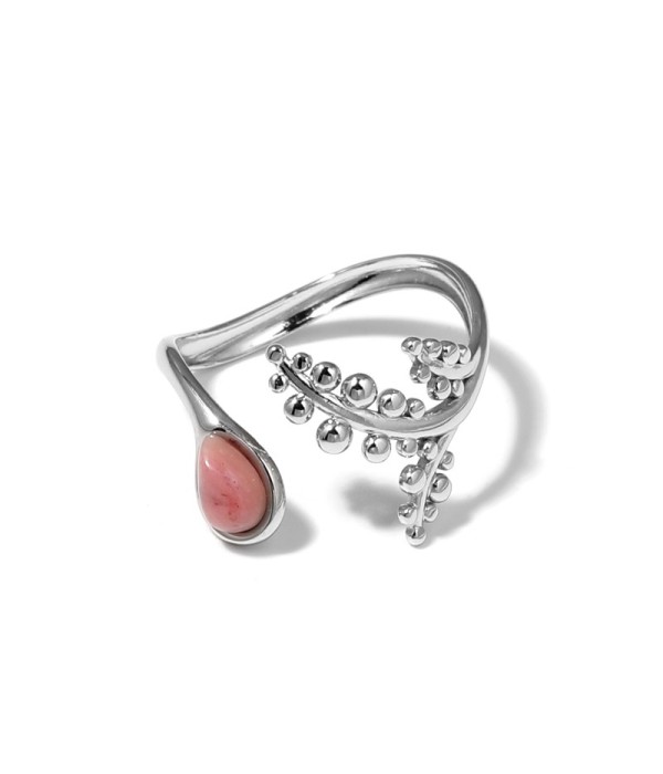 Anillo plateado con detalles botánicos y piedra
