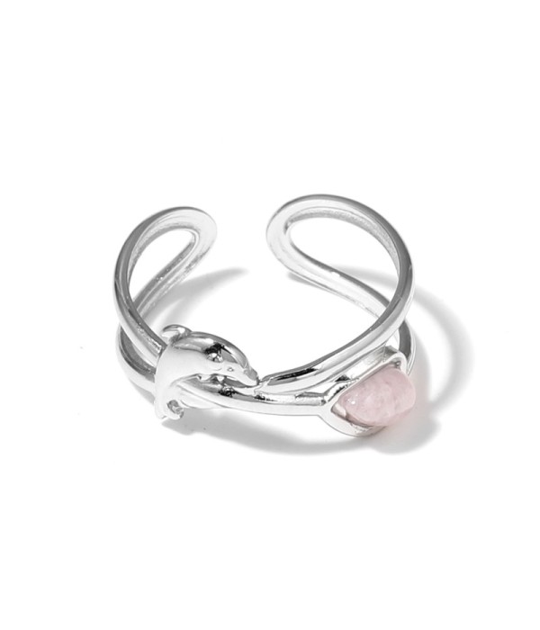 Anillo plateado con diseño de delfín y piedra