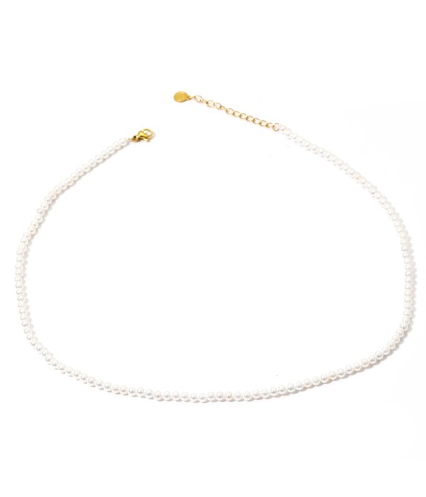 Collar clásico de perlas blancas pequeñas