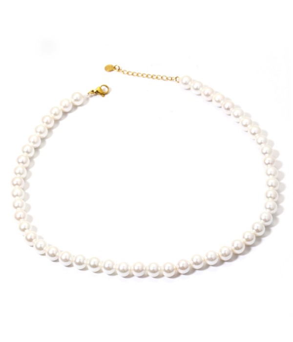 Collar clásico de perlas blancas grandes