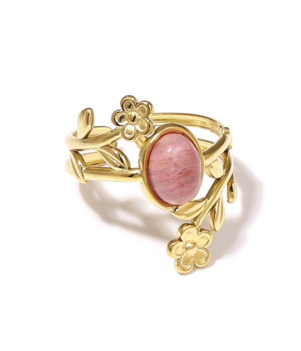 Anillo dorado con detalles botánicos y piedra