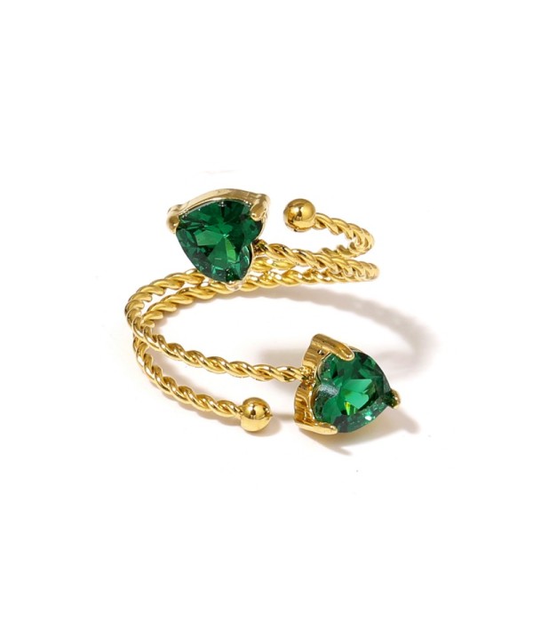 Anillo dorado con diseño de cordón y circonitas en forma de corazón