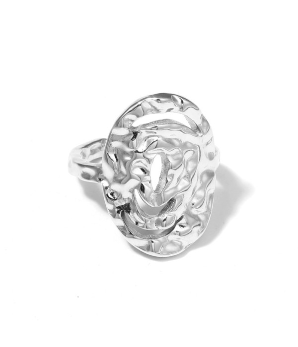 Anillo plateado ovalado con textura